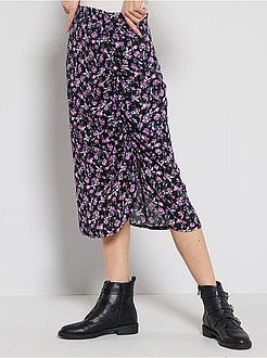 Damesmode maat 34-48 - Aansluitende jurk met bloemenprint en fronsjes - Kiabi