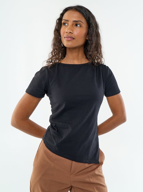 Asymmetrisch T-shirt met korte mouwen - Kiabi Asymmetrisch T-shirt met korte mouwen - Kiabi
