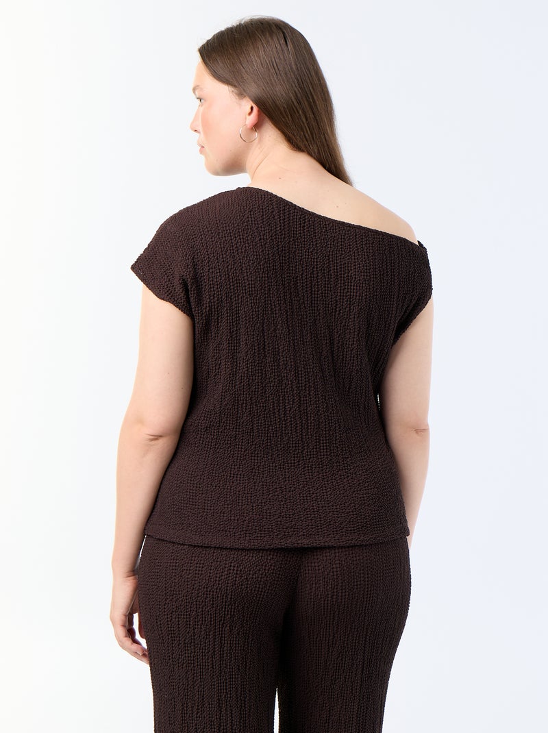 Asymmetrische top van crinkle-stof met goudkleurig sieraad Bruin - Kiabi
