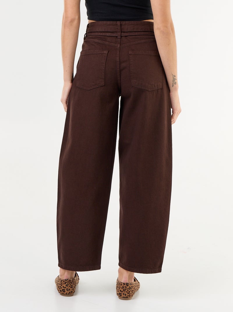 Barrel jeans met strikceintuur Bruin - Kiabi