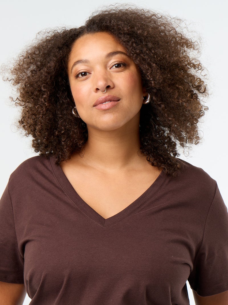 Basic T-shirt met korte mouwen en V-hals Bruin - Kiabi