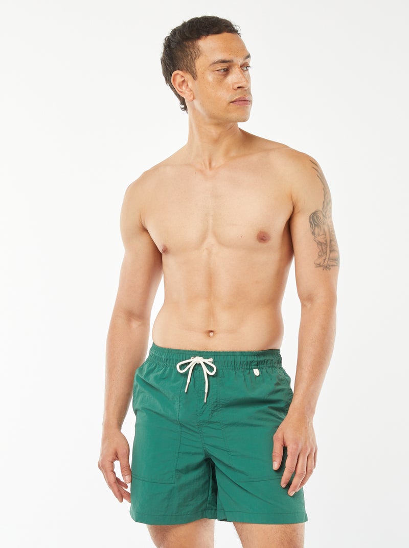 Basic zwemshort met gestreepte voering GROEN - Kiabi