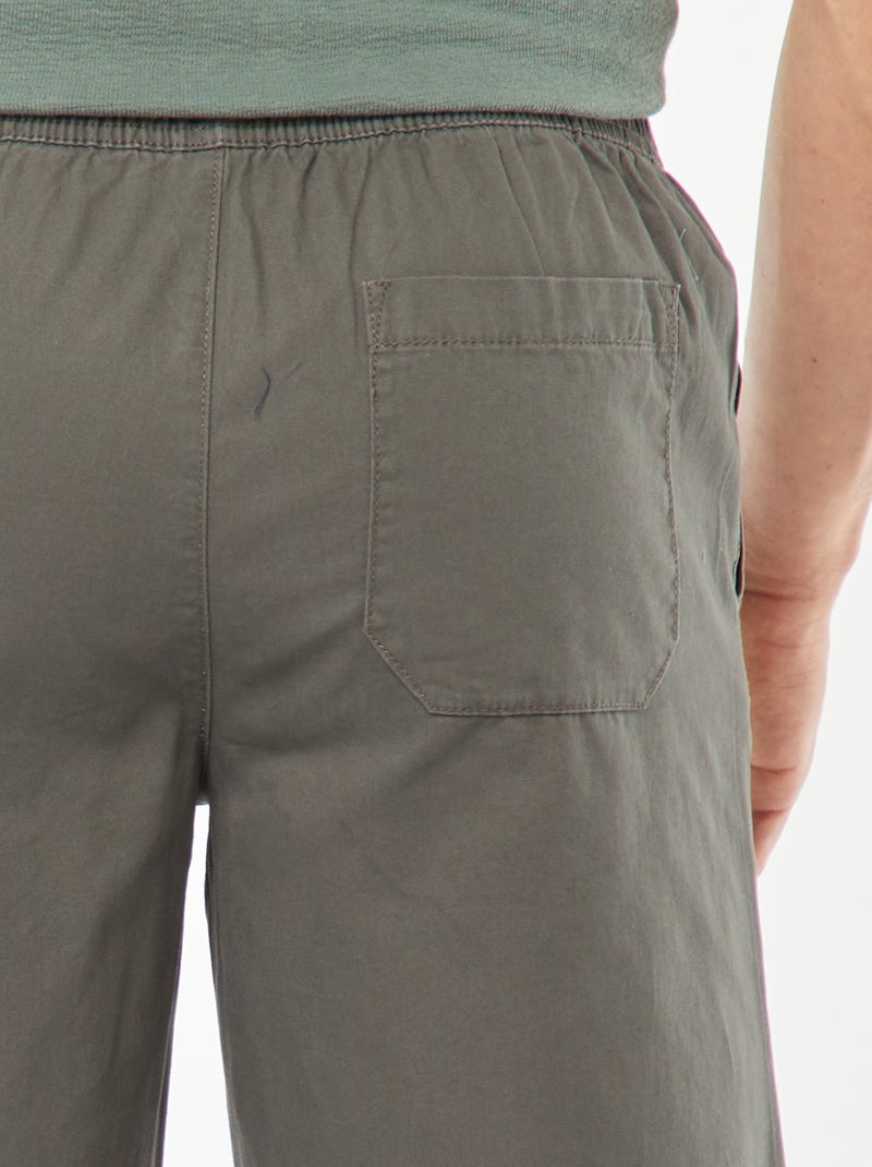 Bermuda van effen keperstof Kaki - Kiabi