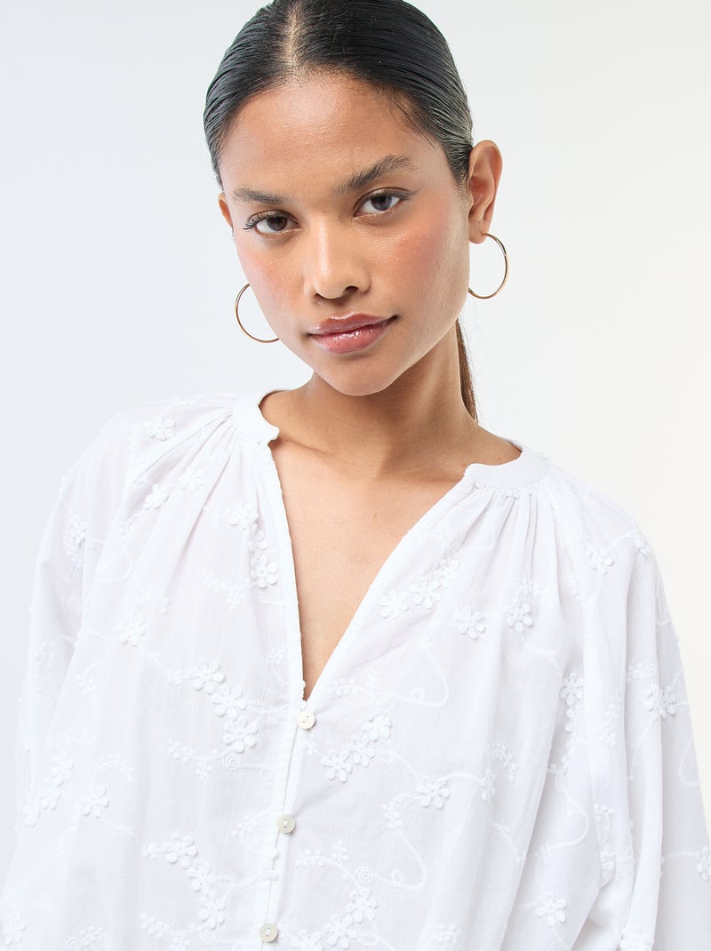 Blouse met bloemenborduursels Wit - Kiabi