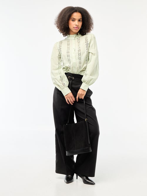 Blouse met broderie anglaise en ruchekraag - Kiabi