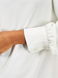 Blouse met een hoge kraag en V-hals - Kiabi
