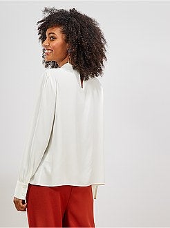 Blouse met een hoge kraag en V-hals - Kiabi