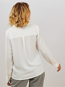 Blouse met een platte kraag en borstzak - Kiabi