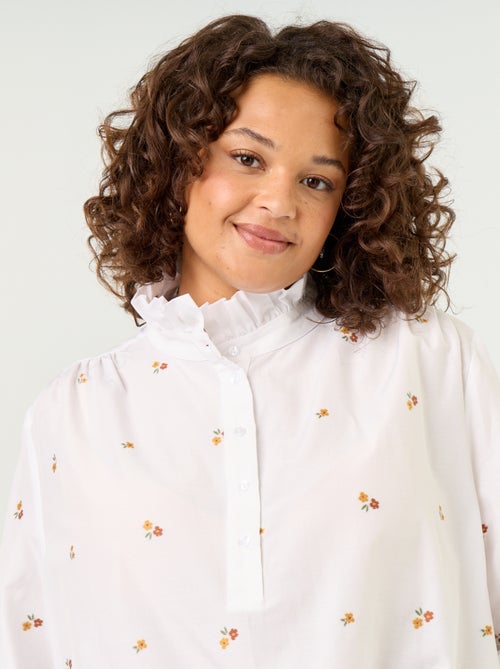 Blouse met geborduurde bloemen en opstaande kraag - Kiabi