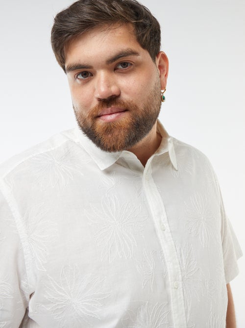 Blouse met korte mouw en geborduurd bloemetjesmotief - Kiabi