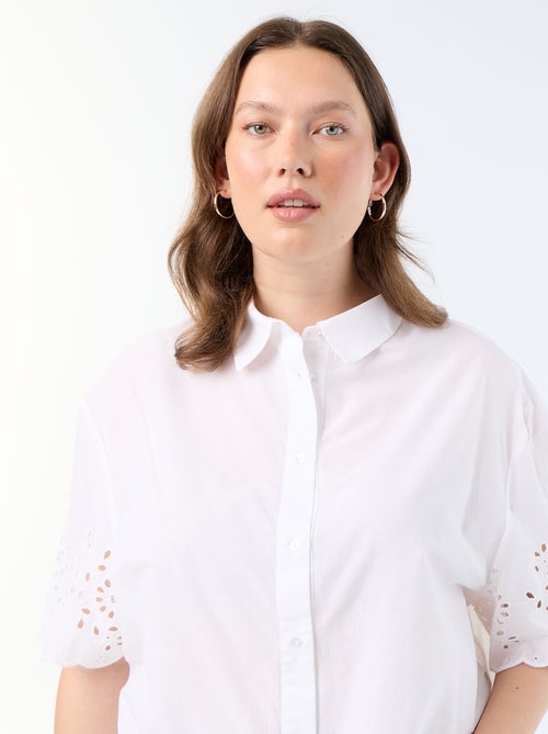 Blouse met korte mouwen en opengewerkte borduursels - Kiabi