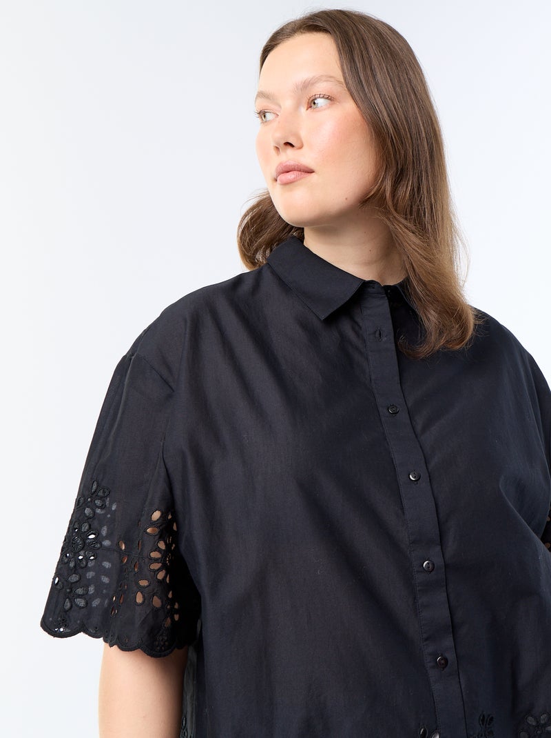Blouse met korte mouwen en opengewerkte borduursels Zwart - Kiabi