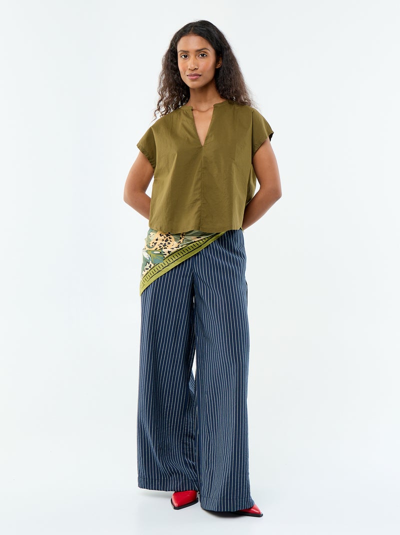 Blouse met korte mouwen en V-hals Groen - Kiabi