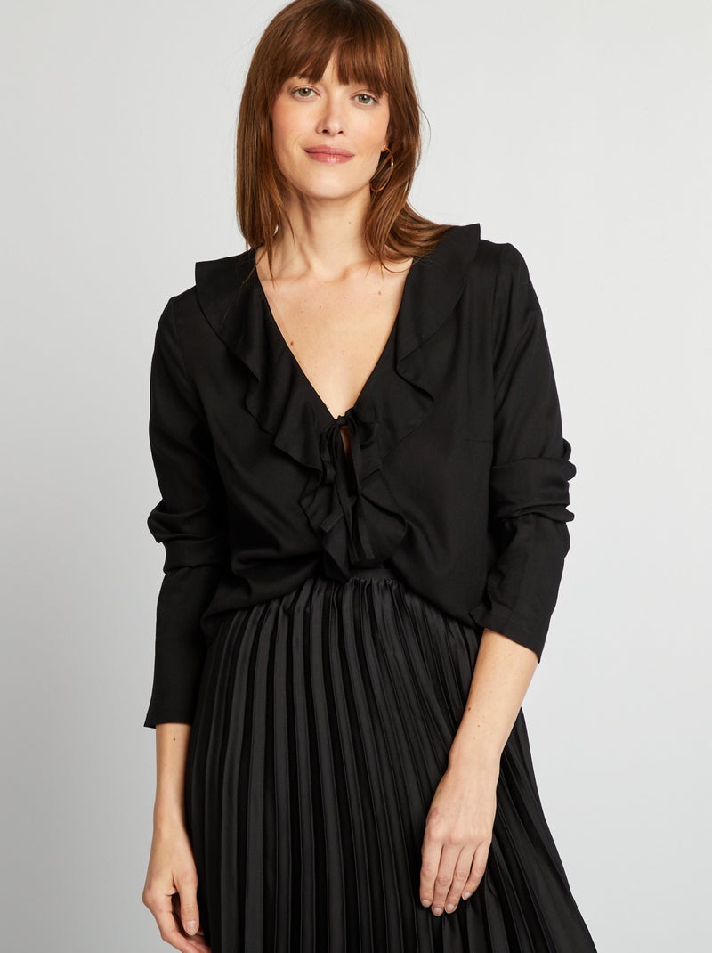 Blouse met ruches en knoopdetail zwart - Kiabi