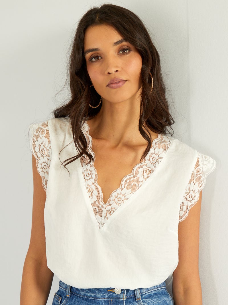Blouse met satijnglans en kant WIT - Kiabi