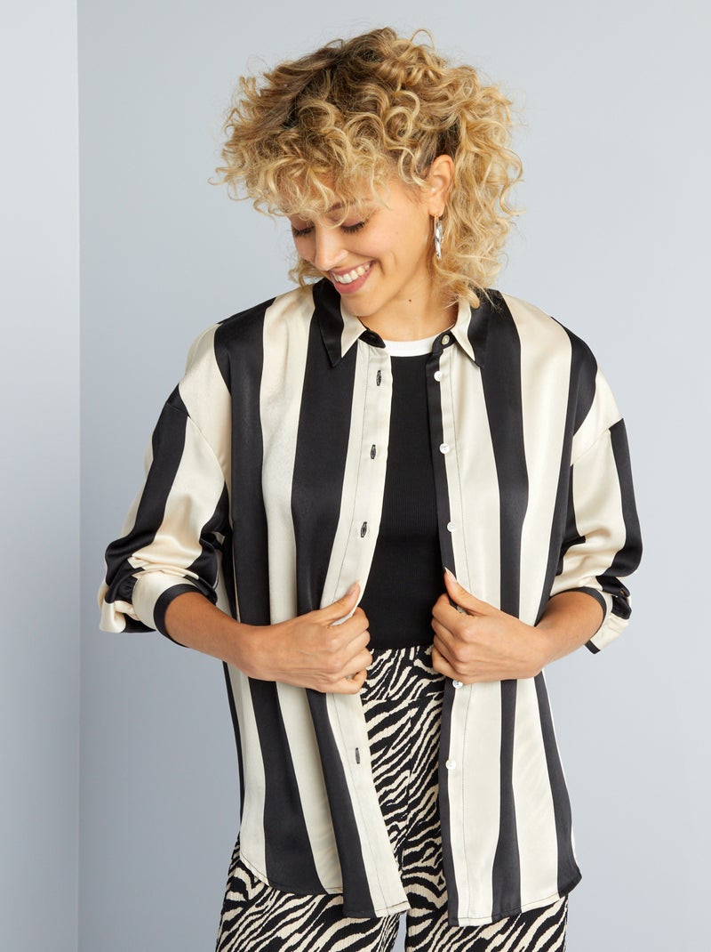 Blouse met satijnglans en lange mouw ZWART - Kiabi