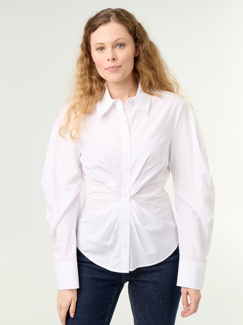 Blouse met speelse, getailleerde voorkant Wit - Kiabi