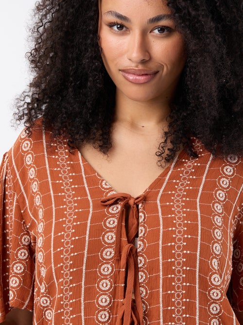 Blouse met strikjes en borduursels met korte mouwen - Kiabi