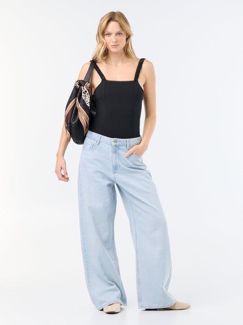 Body met elastische schouderbandjes - Kiabi Body met elastische schouderbandjes - Kiabi