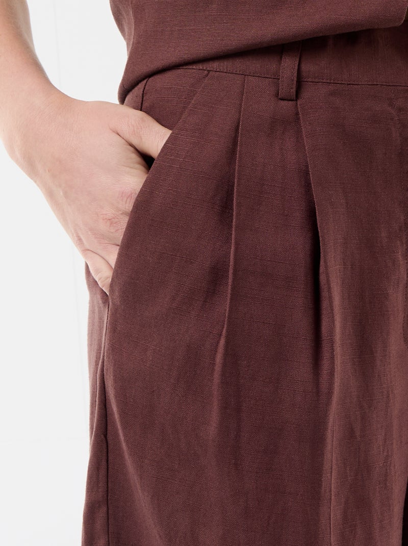 Brede short met plooien Bruin - Kiabi