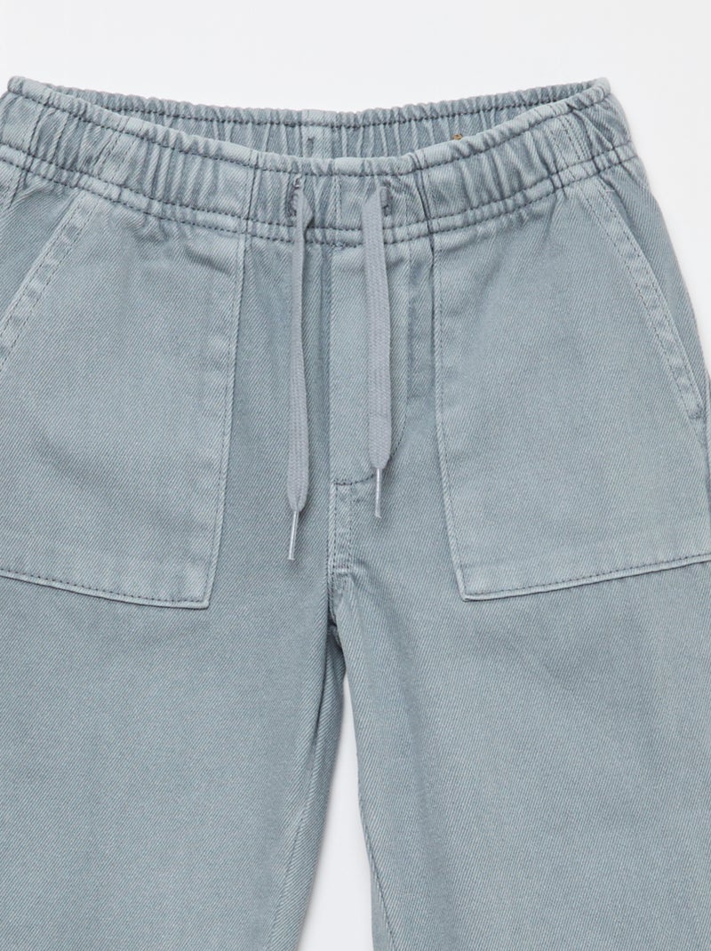 Broek met rechthoekige zakken - Aansluitende pasvorm Blauw - Kiabi