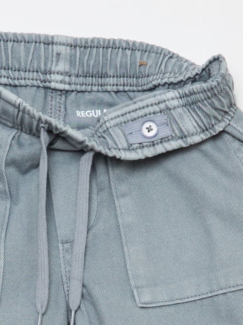 Broek met rechthoekige zakken - Aansluitende pasvorm - Kiabi