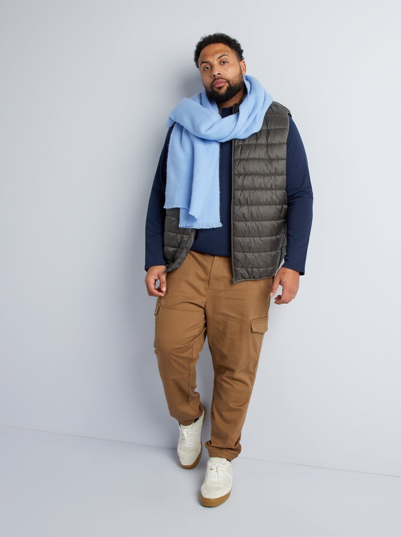 Chino met zakken opzij BRUIN - Kiabi
