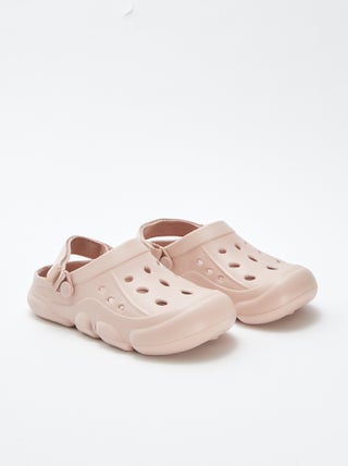 Clogs van gegoten kunststof