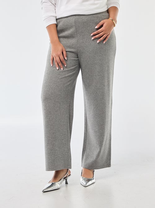 Comfortabele broek van ribstof - Kiabi Comfortabele broek van ribstof - Kiabi