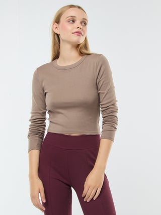 Cropped basic T-shirt