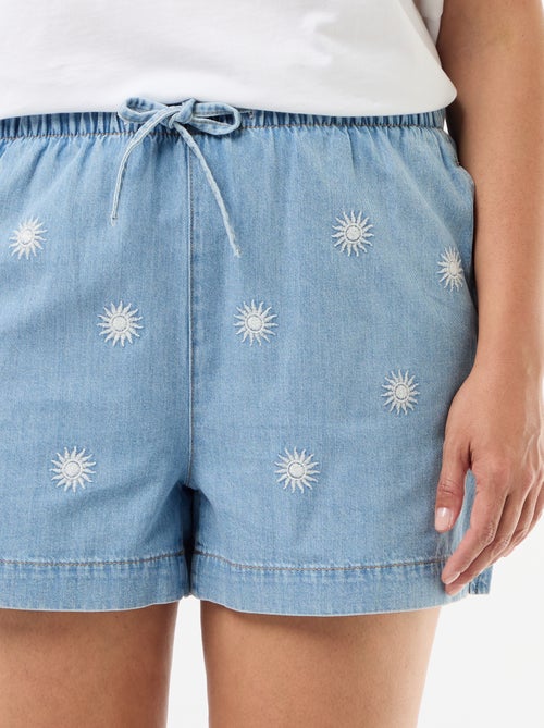 Denim short met zonnebroderieën - Kiabi