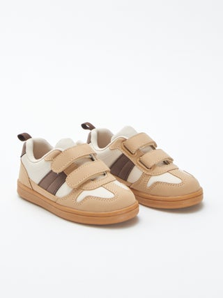 Driekleurige, lage sneakers