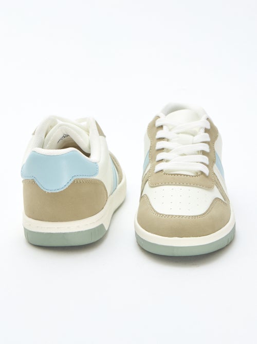 Driekleurige verstevigde lage sneakers - Kiabi