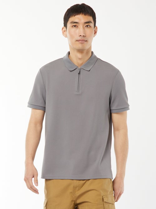 Een polo met wafeltextuur en ritsje aan de hals! - Kiabi