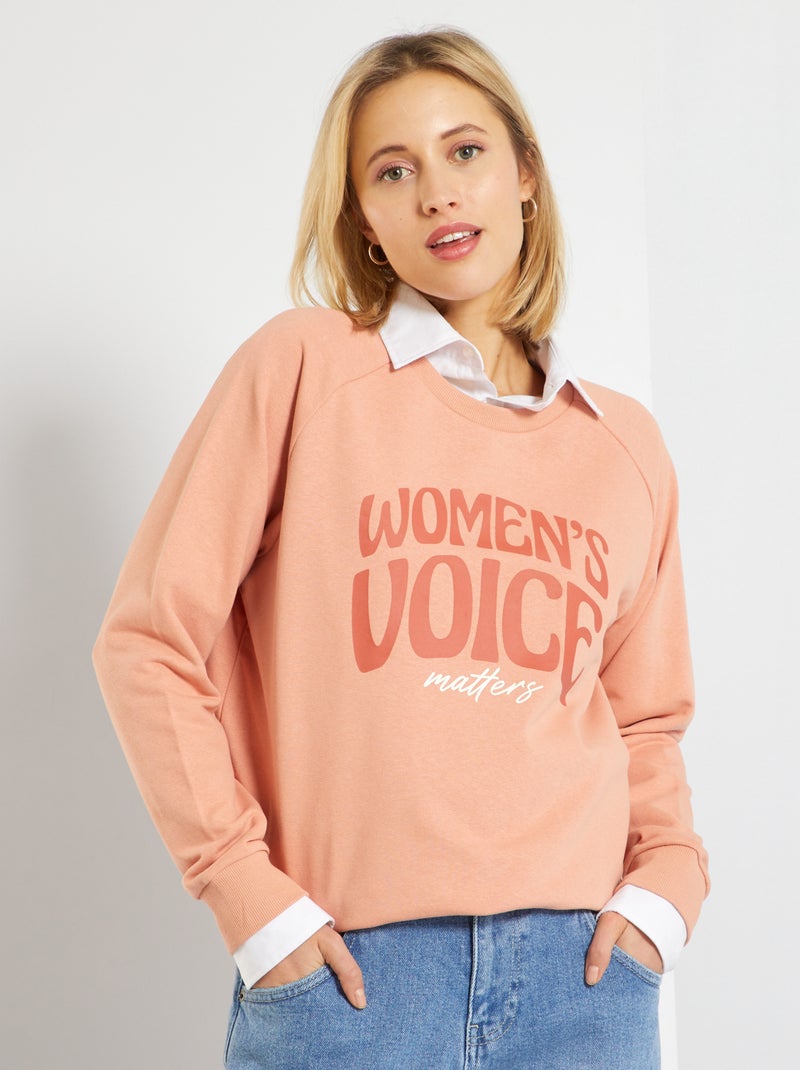 Een sweater van joggingstof in het teken van de internationale vrouwendag roze - Kiabi