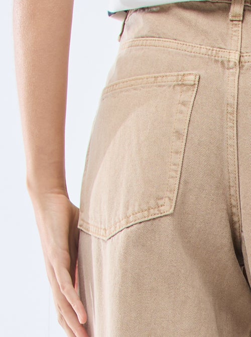 Effen, barrel-fit spijkerbroek met strikdetail - Kiabi