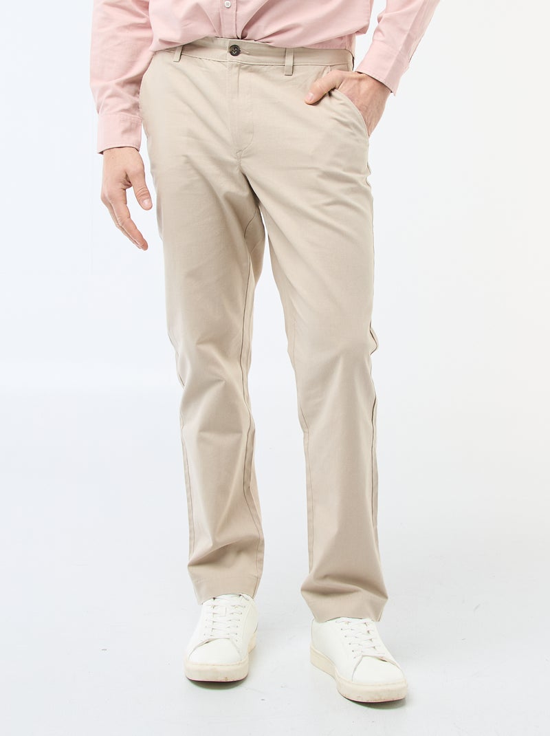 Effen chino met standaard taille Biege - Kiabi