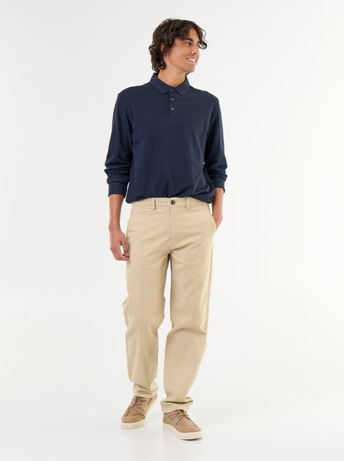 Effen chino met standaard taille - Kiabi Effen chino met standaard taille - Kiabi