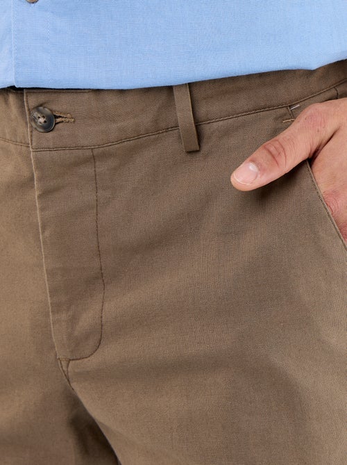 Effen chino met standaard taille - Kiabi