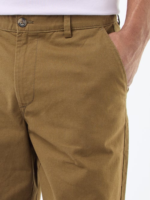Effen chino met standaard taille - Kiabi