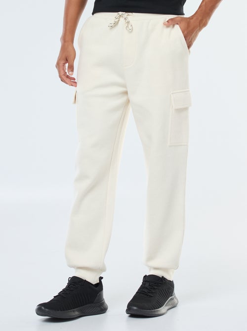Effen joggingbroek met zakken - Kiabi Effen joggingbroek met zakken - Kiabi