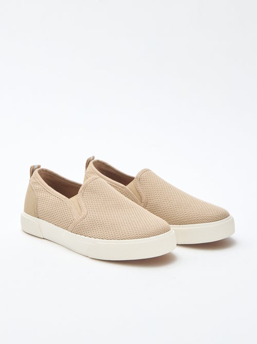 Effen lage sneakers van mesh | Slip-onmodel - Kiabi