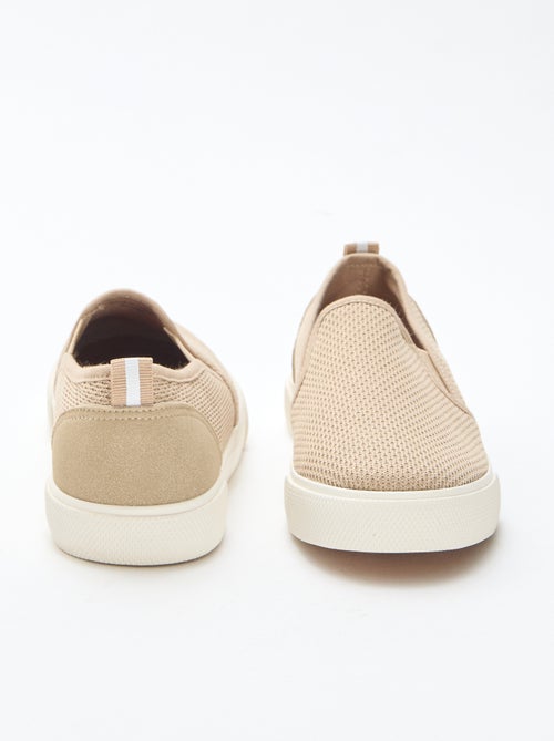 Effen lage sneakers van mesh | Slip-onmodel - Kiabi