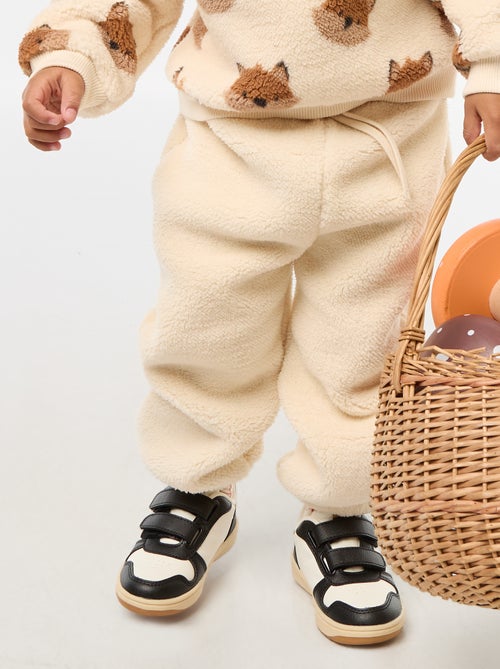 Effen rechte broek met schapenvachteffect - Kiabi