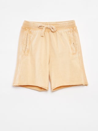 Effen short met verwassen effect