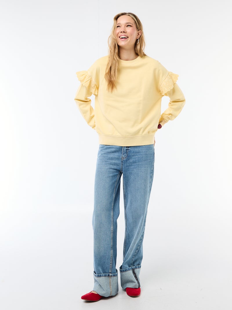 Effen sweater met volantjes van Engels borduurwerk op de mouwen Geel - Kiabi