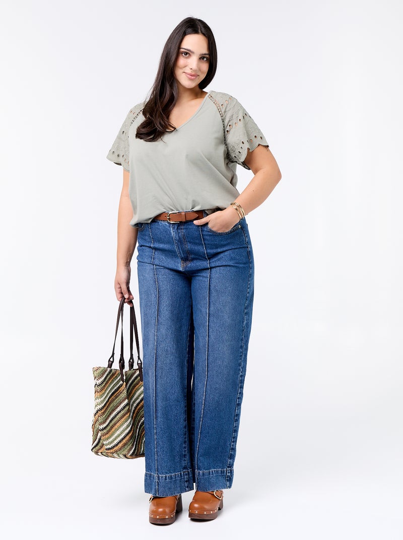 Effen T-shirt met borduursels op de mouwen Groen - Kiabi
