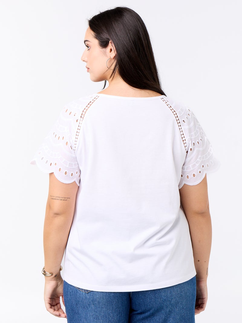 Effen T-shirt met borduursels op de mouwen Wit - Kiabi