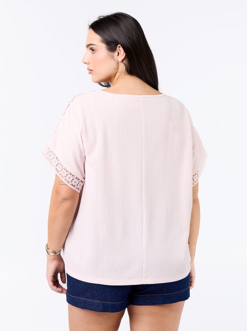 Effen T-shirt met borduurwerk en macramé op de mouwen - Kiabi