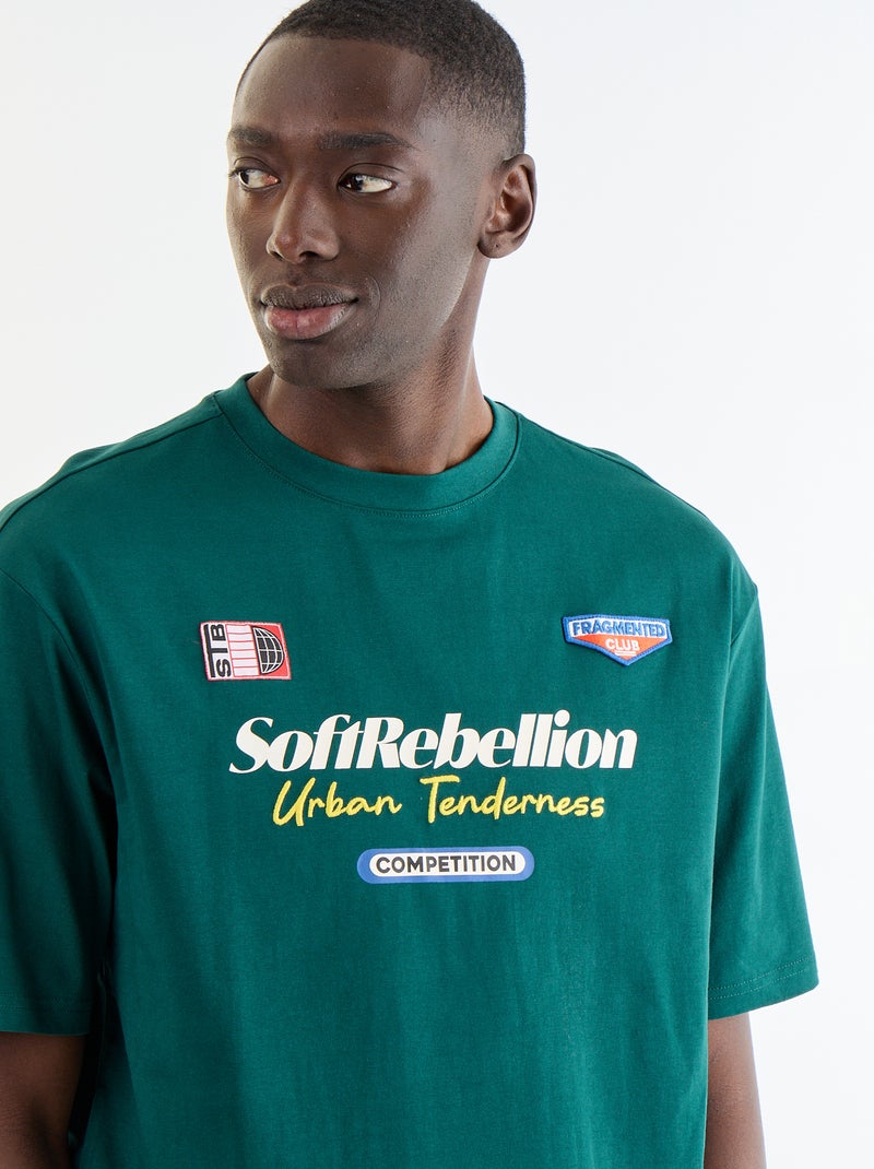Effen T-shirt met korte mouwen en opgenaaide patches Groen - Kiabi